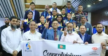 ব্রোঞ্জজয়ী কাবাডির মেয়েদের ফুলেল শুভেচ্ছায় বরণ