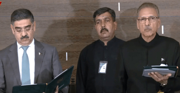 Kakar sworn in as Pakistan’s 8th interim prime minister