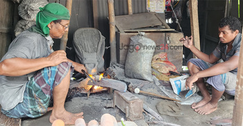 আধুনিকতার ছোঁয়ায় জৌলুস হারিয়েছে কামার শিল্প