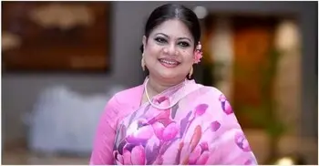 মনোনয়ন ফরম নিতে এসে তোপের মুখে কনকচাঁপা