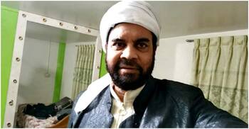 লন্ডনে কোরআন পড়ে সময় কাটাচ্ছেন ইলিয়াস কাঞ্চন