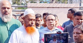 ‘আমার জীবনের বিনিময়ে হলেও ম্যাডাম যেন সুস্থ হয়ে দেশের হাল ধরেন’