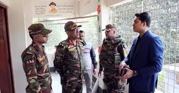 নারায়ণগঞ্জে ভোটকেন্দ্র পরিদর্শনে সেনাবাহিনী