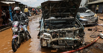 কেনিয়ায় ভারী বৃষ্টি-বন্যায় নিহত বেড়ে ৬৬