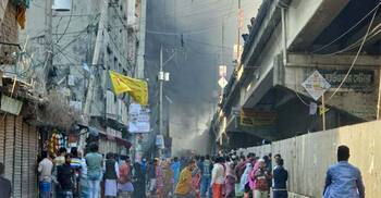 কেরানীগঞ্জে ভবনে আগুন: ইউনিট বেড়ে ২০, আটকে পড়া ৪৫ জন উদ্ধার