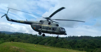 খাগড়াছড়ির দুর্গম ভোটকেন্দ্রে হেলিকপ্টারে যাচ্ছে নির্বাচনি সরঞ্জাম