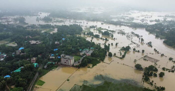 13% mobile network down in flood-hit areas, VSATs on standby