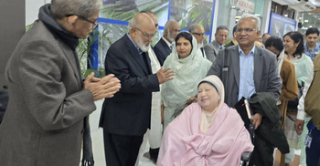 Khaleda departs Dhaka for advanced treatment in London