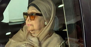 Khaleda on complete rest following doctors’ advice