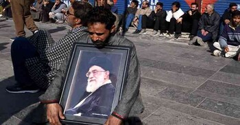 আয়াতুল্লাহ আলী খামেনি কে?