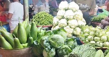 খুলনার সবজির বাজারে উত্তাপ
