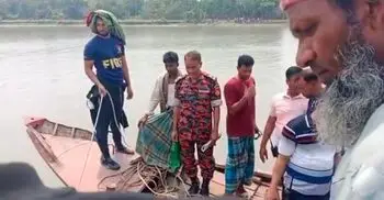 বাউফলে লঞ্চ-ট্রলার সংঘর্ষে নিহত ২