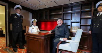 কিমের তত্ত্বাবধানে উ. কোরিয়ার দূরপাল্লার ক্ষেপণাস্ত্র উৎক্ষেপণ