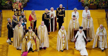 তৃতীয় চার্লস-ক্যামিলার মাথায় মুকুট