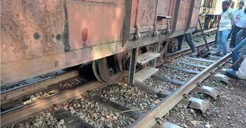 কিশোরগঞ্জে মালবাহী ট্রেনের বগি লাইনচ্যুত