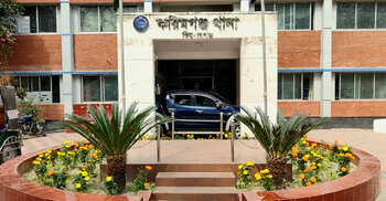 পাখি শিকারের প্রতিবাদ করায় যুবকের কপালে গুলি