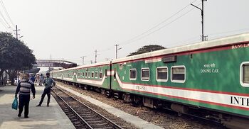 ঢাকা-সিলেট-চট্টগ্রাম রুটে সীমিত পরিসরে ট্রেন চলাচল শুরু