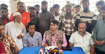 ‘নির্বাচন থেকে সরে যা, না গেলে গুলি করবো’ বলে প্রার্থীকে হুমকি