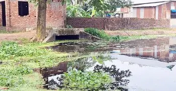 কালভার্ট বন্ধ করে বিএনপি নেতার বাড়ি নির্মাণ, হুমকিতে ৫০০ বিঘা জমি