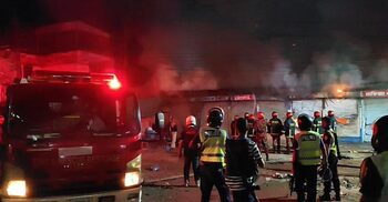 ভৈরবে মধ্যরাতে মাইকে ঘোষণা দিয়ে দুই গ্রামবাসীর সংঘর্ষ, আহত ১০