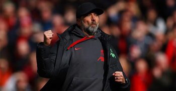 Liverpool must remain positive in title race, says Klopp