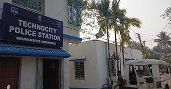 Visa fraud ring busted in Kolkata, 2 Bangladeshis held