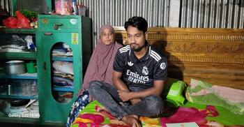 ছেলেকে নিজের কিডনি দিতে চান মা, বাধা প্রতিস্থাপন খরচ