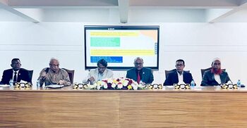 সরকারের ফ্যাসিস্ট হয়ে ওঠার পথ বন্ধ করতেই গণভোট: আলী রীয়াজ