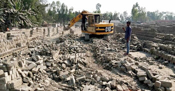 কুড়িগ্রামে অবৈধ ৩ ইটভাটাকে ১২ লাখ টাকা জরিমানা