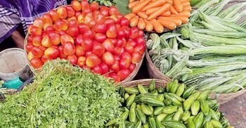 রমজান এলে দাম বাড়ে, চাষির কপাল পোড়ে