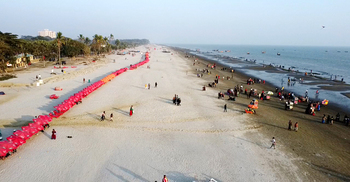 মৌসুমেই হরতাল-অবরোধে পর্যটকশূন্য কুয়াকাটা