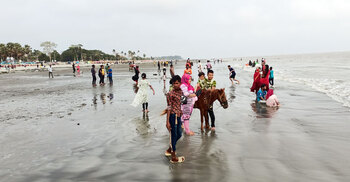 কুয়াকাটায় বাতিল হচ্ছে হোটেল-রিসোর্টের অগ্রিম বুকিং
