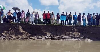 কুড়িগ্রামে টেকসই বাঁধের দাবি এলাকাবাসীর