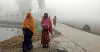শীতের দাপটে বিপর্যস্ত কুড়িগ্রামের জনজীবন