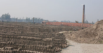 ১০৮ ইটভাটার ৭০টিই অবৈধ, ধোঁয়া-ছাইয়ে বিপন্ন জনজীবন