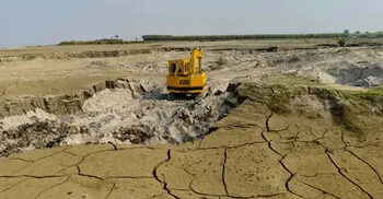 কৃষিজমির মাটি-বালু যাচ্ছে ইটভাটায়, নির্বিকার প্রশাসন