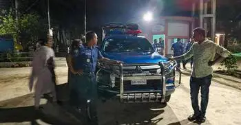 কুষ্টিয়ায় ওসির গাড়ি ভাঙলো এমপির স্বজনরা
