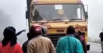 কুষ্টিয়ায় ট্রাকের ধাক্কায় নিহত ২