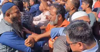 নির্বাচনি টকশোতে প্রশ্ন করায় জুতা প্রদর্শন, হাতাহাতি-উত্তেজনা