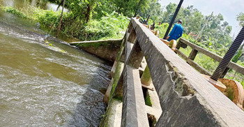 লক্ষ্মীপুরে ১৮ বছরেও সচল হয়নি স্লুইসগেট