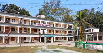 লক্ষ্মীপুরে আন্দোলনকারী ৭ শিক্ষককে শোকজ