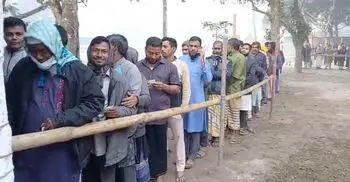 লালমনিরহাটে দুপুর ২টা পর্যন্ত অর্ধেকের বেশি ভোট পড়েছে