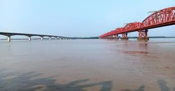 রূপপুর পারমাণবিক বিদ্যুৎকেন্দ্রের কারণে সরছে না লালন শাহ সেতু