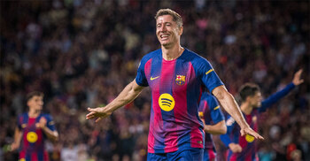 Barca decide against offering new contract to Lewandowski