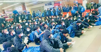 লিবিয়া থেকে দেশে ফিরলেন ৩৪৫ বাংলাদেশি