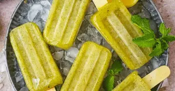 কাঁচা আমের স্পাইসি ললি ঘরে বানাবেন যেভাবে