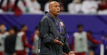 Asian Cup-winning coach Lopez handed Qatar contract until 2026