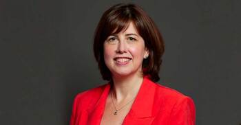 ব্রিটেনে লেবার পার্টির নতুন ডেপুটি লিডার লুসি পাওয়েল