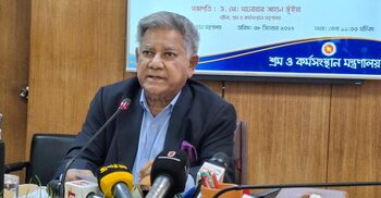 প্রতিদিন চট্টগ্রাম বন্দরে দুই থেকে আড়াই কোটি টাকার চাঁদাবাজি হয়