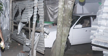 মাদারীপুরে দুপক্ষের সংঘর্ষে পুলিশসহ আহত ১০